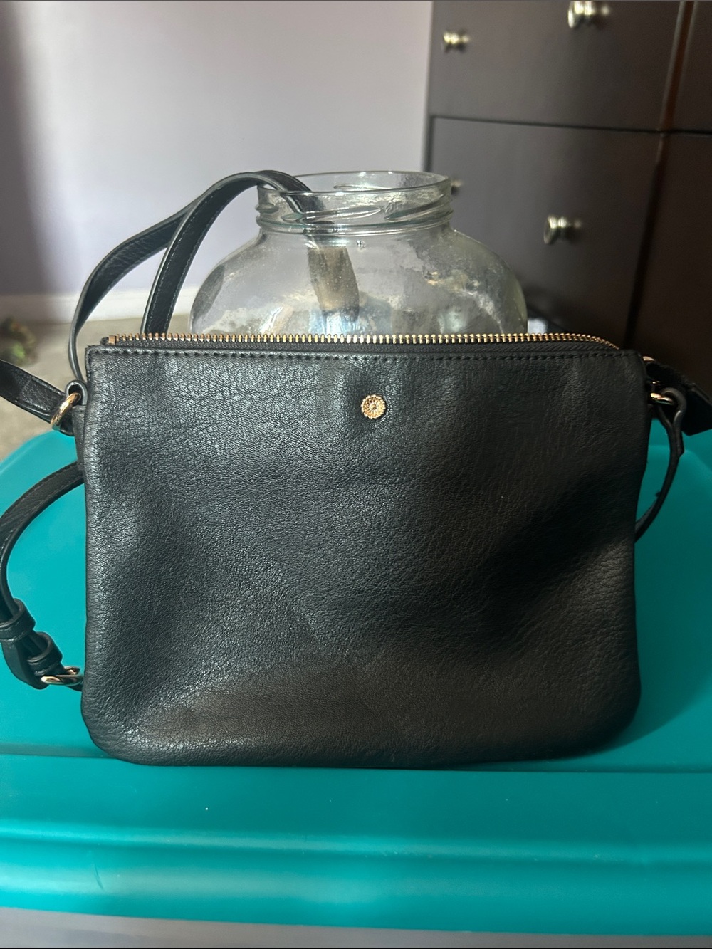 Classic Black Leather Crossbody Bag - Minimalist Everyday Style